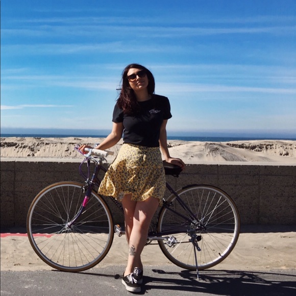 Meet Your Posher, Danielle! - Picture 3 of 6