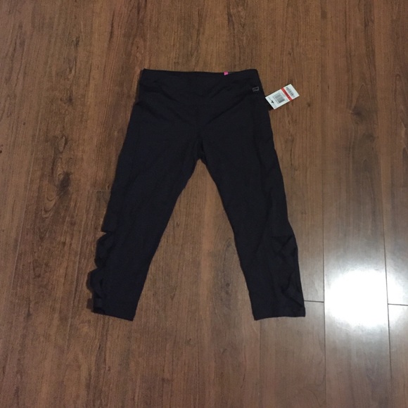 Material girl black workout capris