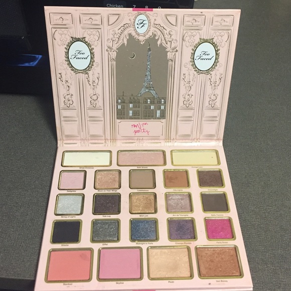 Too Faced Grand Palace Pallete - Picture 1 of 4