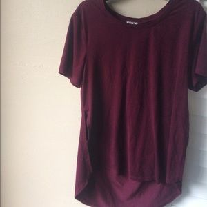 MAROON FELT TEE WITH SLITS IN THE SIDE size M