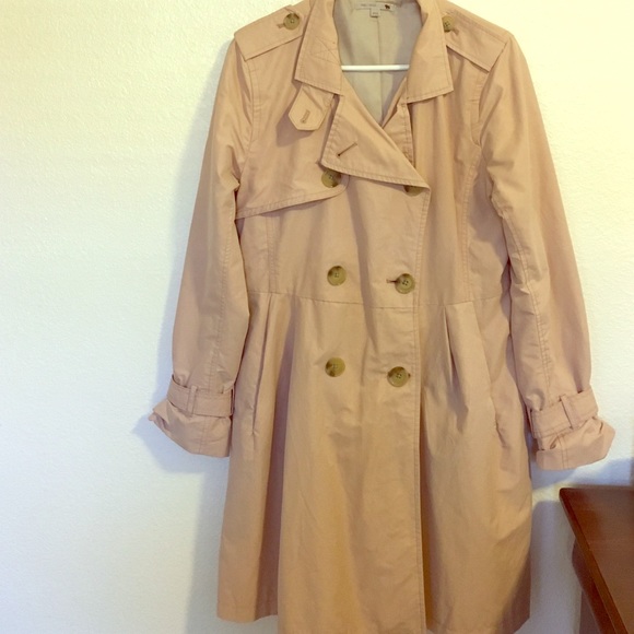 ☔️GAP Lightweight Trench Coat💨 - Picture 2 of 4