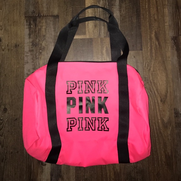 😍VS PINK duffle bag😍