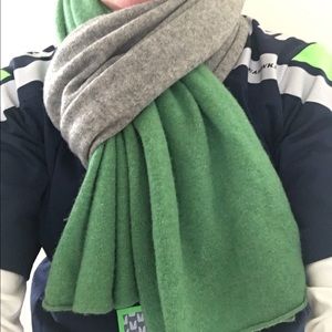 Wool and cashmere scarf