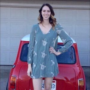 Free people embroidered Emma dress. Size small.