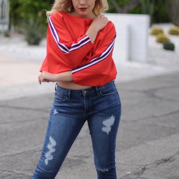 SOLD OUT Backless wrap top - Picture 2 of 8