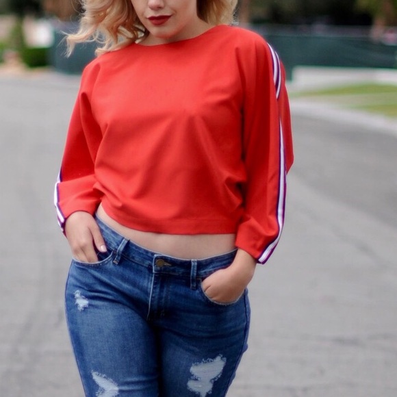 SOLD OUT Backless wrap top - Picture 4 of 8