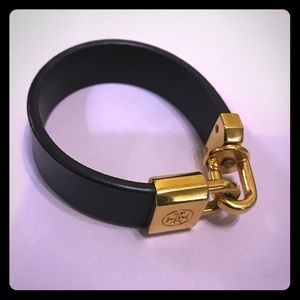 Clip on Tory Burch bracelet