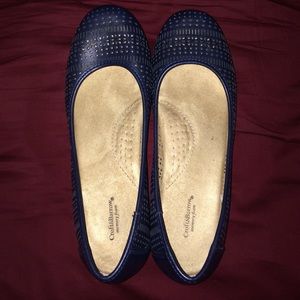 Navy Cutout Flats w/ Arch Support