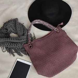MG Collection Bags - 🎉5/27 HP✨New! The Carry All Bucket Bag MG Collection Bags - 🎉5/27 HP✨New! The Carry All Bucket Bag
