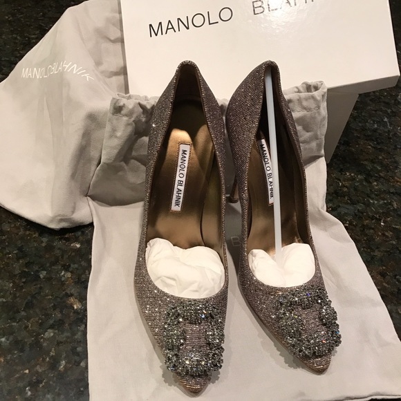 🚫SOLD🚫Manolo Blahnik HANGISI Gold jeweled heels - Picture 4 of 4