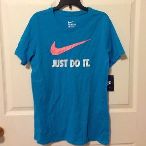 Nike t-shirt