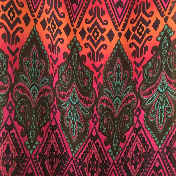 Preloved maxi dress. Can be worn strapless/halter - Picture 3 of 4