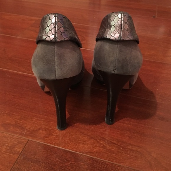 Steve Madden Grey Suede Booties - Picture 3 of 4