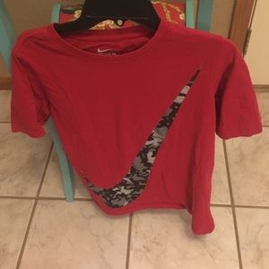 Boys Nike large t-shirt ~ like new