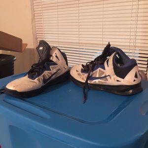 Nike blue white black