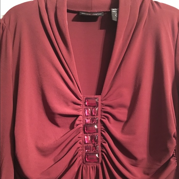 Ladies top - Picture 2 of 2