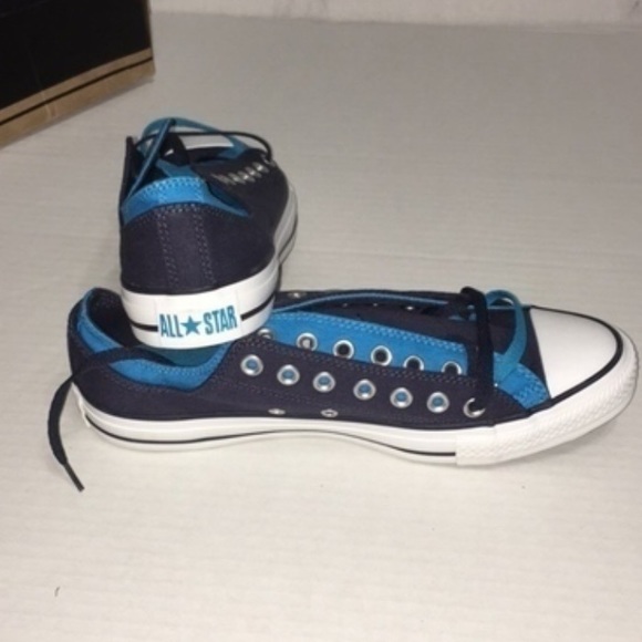 Navy blue, converse, unisex, never worn. - Picture 2 of 4