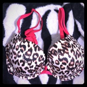 Victoria's Secrey Very Sexy padded bra💎