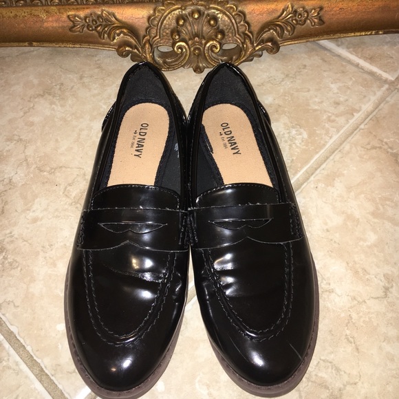 Black loafer/ duck boot bundle