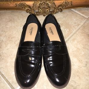 Black loafer/ duck boot bundle