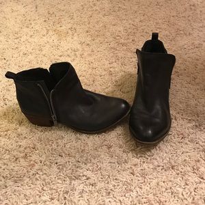 Black booties with zipper