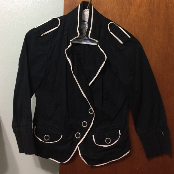 Jolt Jacket