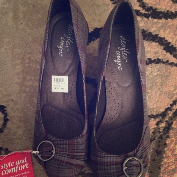 Never been worn wedges - Picture 1 of 3