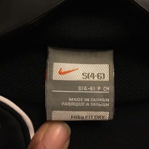 Nike Jackets & Coats - Nike jacket Nike Jackets & Coats - Nike jacket