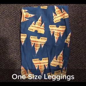 Lularoe castle leggings OS