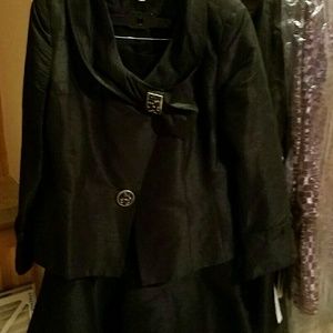 Black 2 pc ladies suit