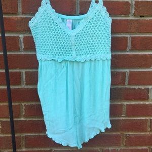 Blue/Green tank