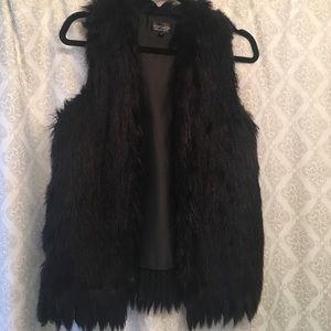 ✨ NWOT Topshop Fake Fur Vest ✨