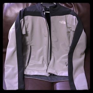 ONE DAY SALE ❤Men's north face jacket gray & black