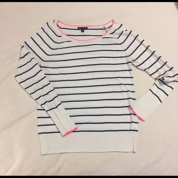 Gap women's sweater