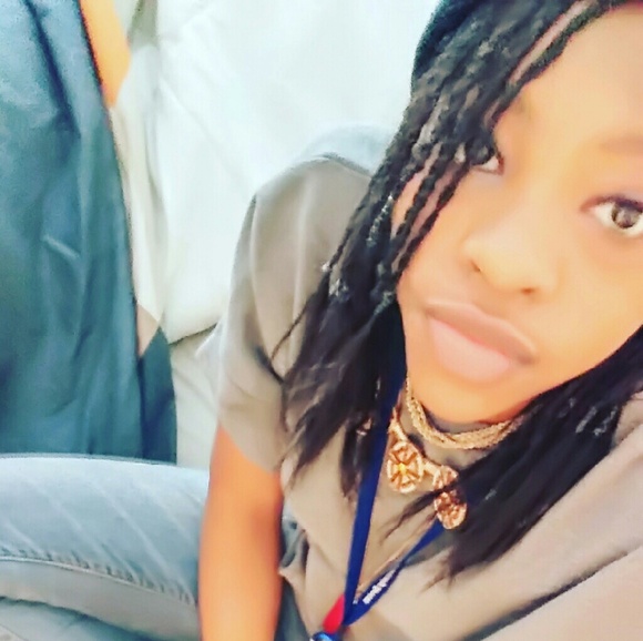 Meet your Posher, Sabrina