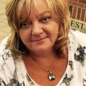 Meet your Posher, Gina