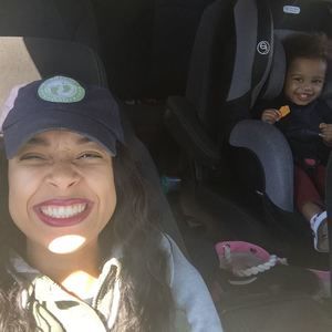 Meet your Posher, Amira