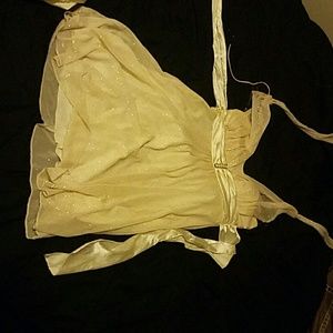 Pearl prom dress worn 1 time  neck strap popped