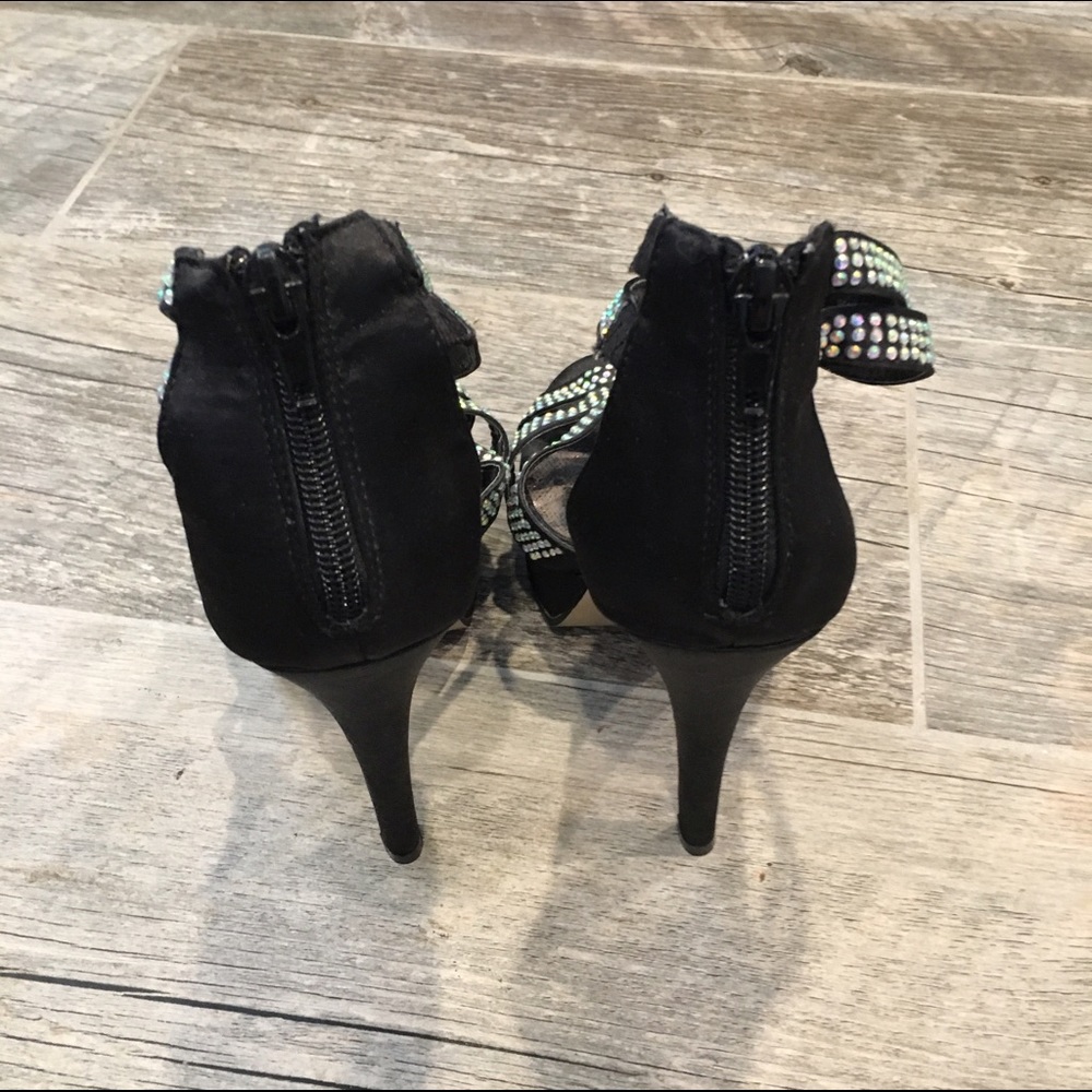 Black Rhinestone Sandals - Picture 3 of 6