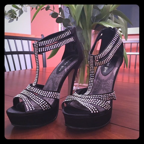 Black Rhinestone Sandals - Picture 5 of 6
