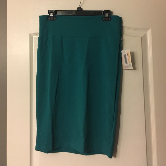 LuLaRoe Cassie skirt size Med NWT