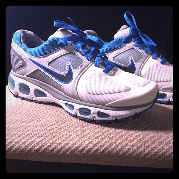 BNWT Nike Shoe Women's size 8.5