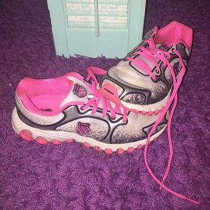 L-Swiss Tennis Shoes size 8