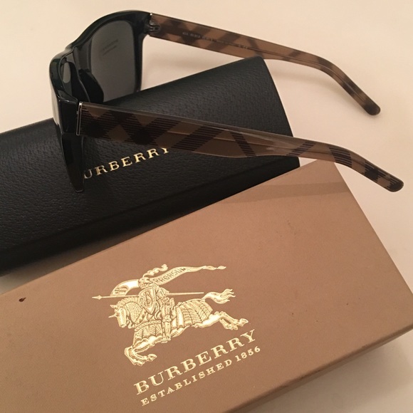 Burberry Accessories - Burberry Sunglasses Burberry Accessories - Burberry Sunglasses