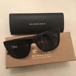 Burberry Accessories - Burberry Sunglasses Burberry Accessories - Burberry Sunglasses