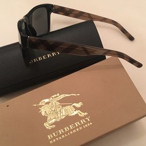 Burberry Accessories - Burberry Sunglasses Burberry Accessories - Burberry Sunglasses