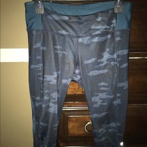 Lululemon capris