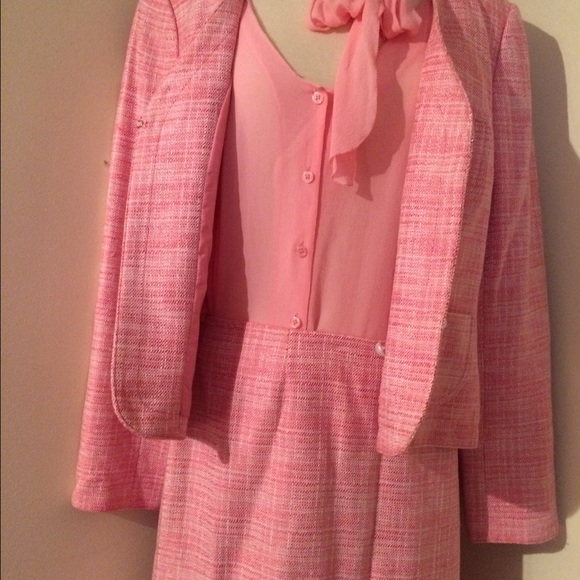 3 piece suit, Blouse Skirt & Jacket - Picture 4 of 4