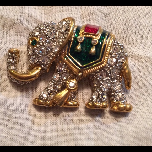 Beautiful Elephant brooch pin