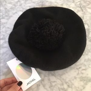 Brand new Pom Pom beret